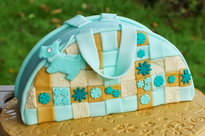 Сумки Hermes Cake