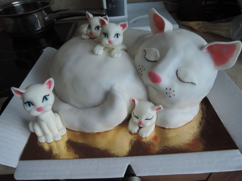 Торт кошка с котятами