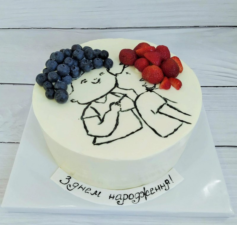 Торт с клубникой