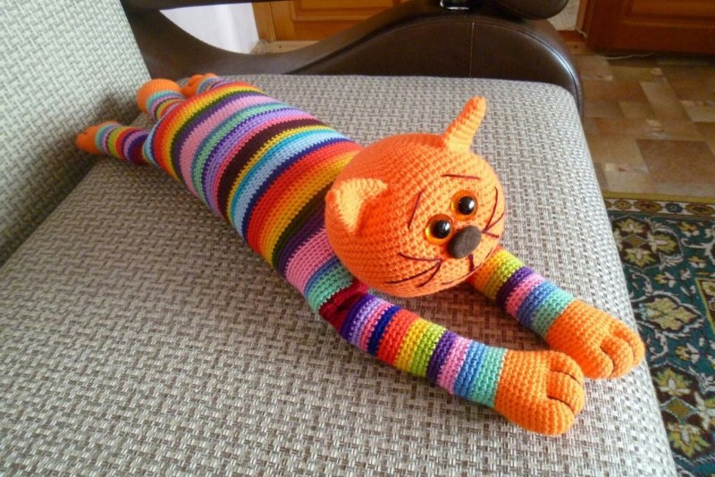 Вязаные игрушки лежачие